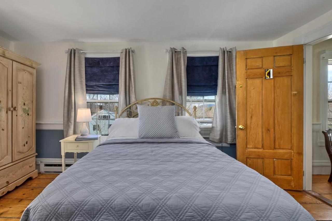 Youngtown Inn Lincolnville Bagian luar foto