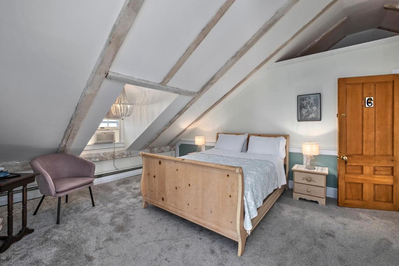 Youngtown Inn Lincolnville Bagian luar foto
